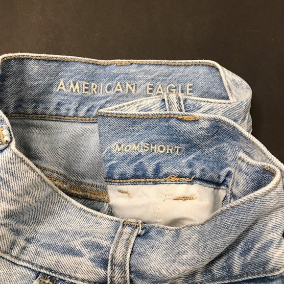 American Eagle Acid Wash Mom Jean Shorts SIZE 6 - Picture 4 of 10